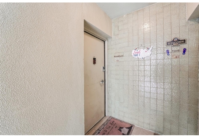 1717 NW 23RD AVE #4E Condo photo 3