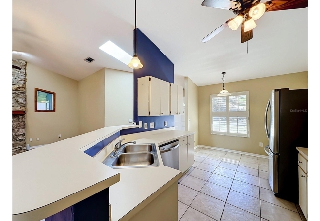 5417 NW 35TH DR House photo 9