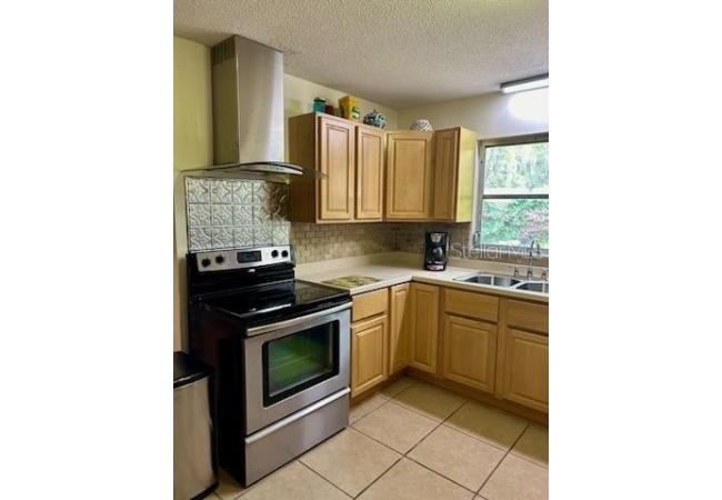 8136 NW 5TH CT House photo 11