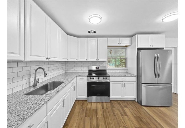 1507 NE 12TH TER House photo 9
