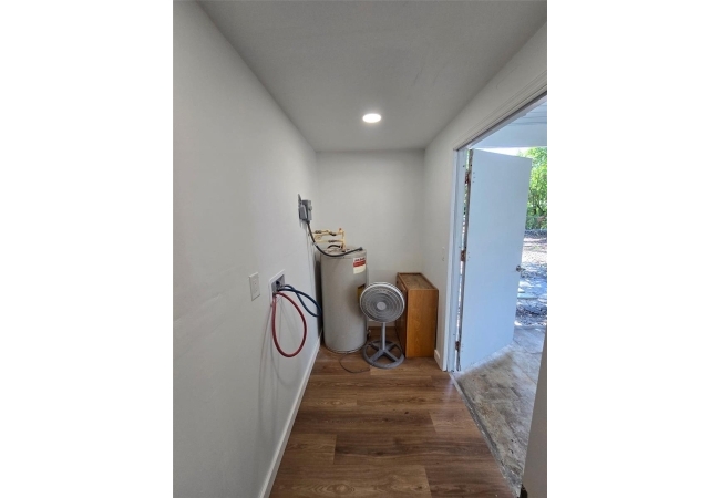 1507 NE 12TH TER House photo 26