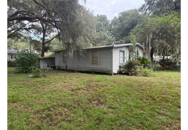 1826 SE 47TH TER House photo 3