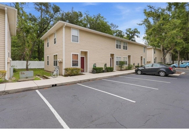 1710 NW 7TH ST #604 Condo photo 1