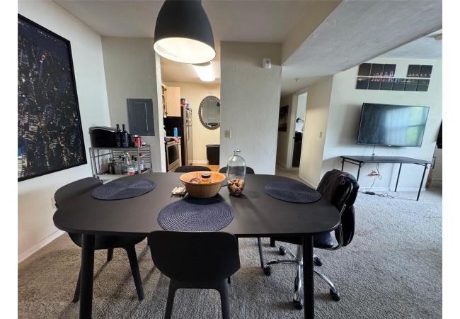 2360 SW ARCHER RD #915 Condo photo 3