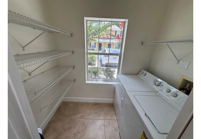 2945 SW 35TH PL #132 Condo photo 6