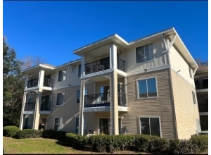 3921 SW 34TH ST #208