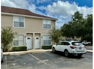 3901 SW 20TH AVE #107