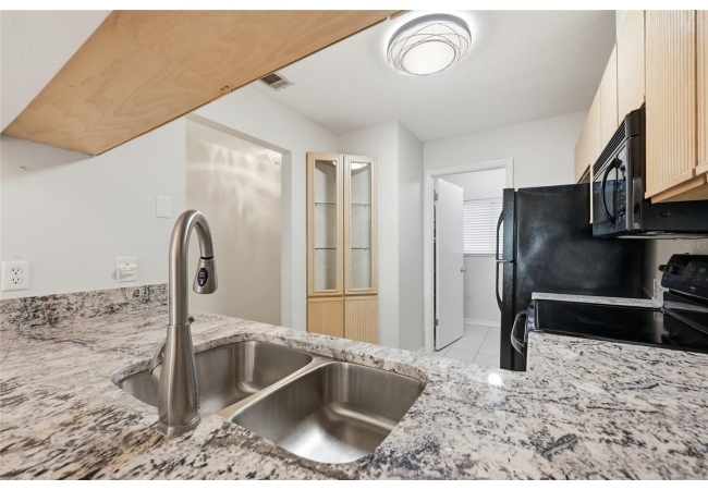 3426 NW 37TH AVE #3426 Condo photo 17