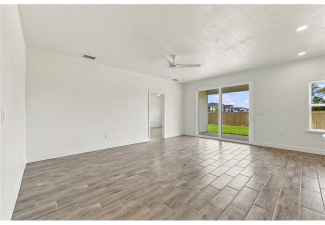 1086 SW 67TH WAY House photo 18