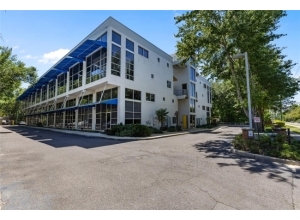 2515 SW 35TH PL #203