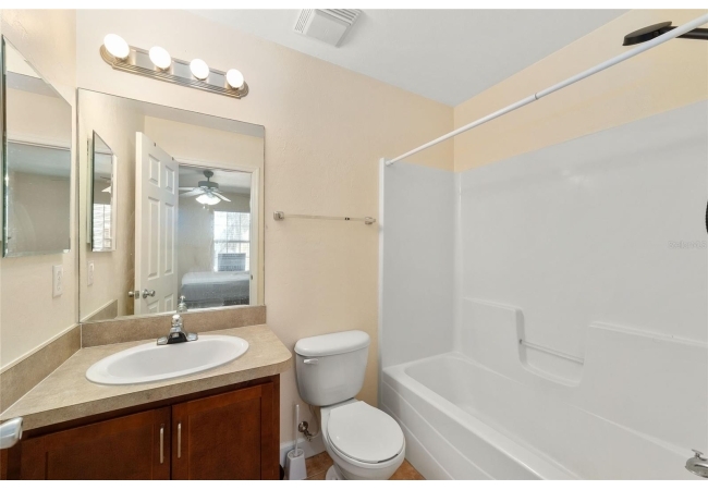 2915 SW 35TH PL #102 Condo photo 29