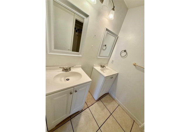 2601 SW ARCHER RD #A202/202 Condo photo 9