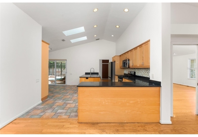 2921 NW 24TH TER House photo 21
