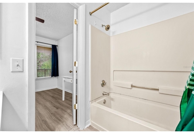 3921 SW 34TH ST #208 Condo photo 12