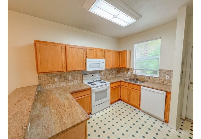 4415 SW 34TH ST #508 Condo photo 9
