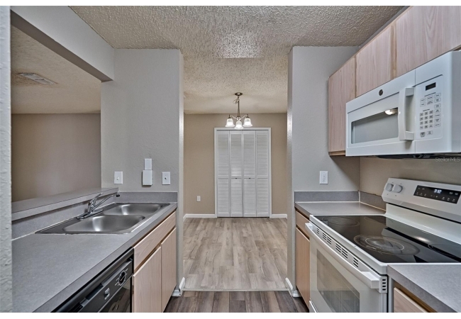 3705 SW 27TH ST #926 Condo photo 17