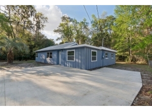 220 NW 33RD AVE