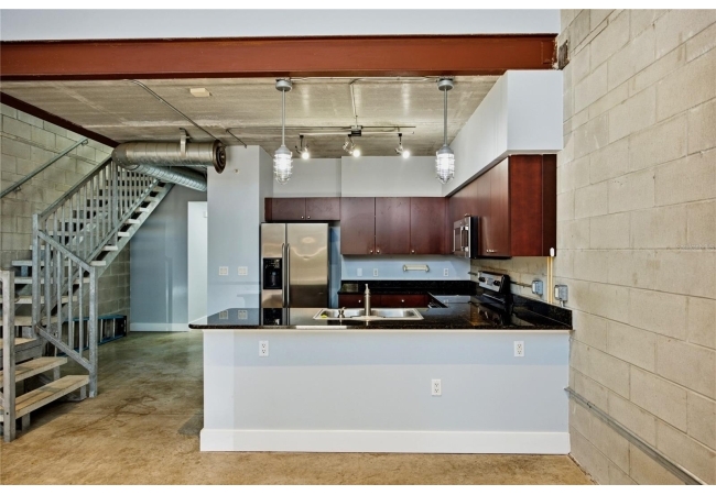 2515 SW 35TH PL #117 Condo photo 11