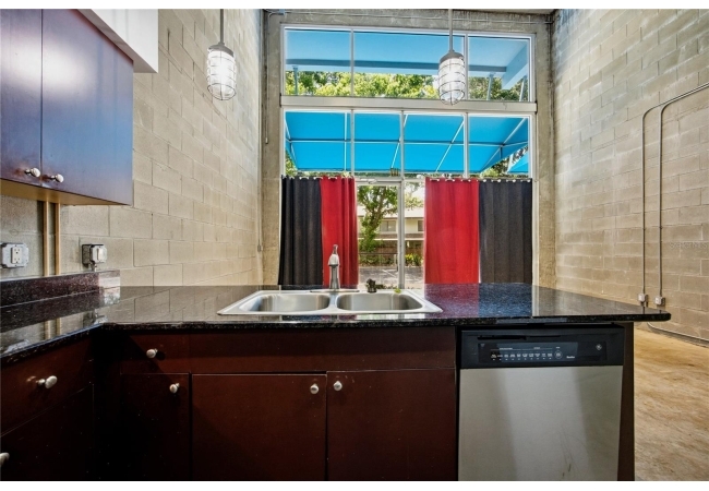 2515 SW 35TH PL #117 Condo photo 18