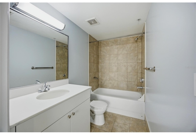 2515 SW 35TH PL #117 Condo photo 23