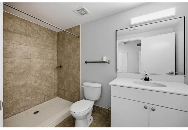 2515 SW 35TH PL #117 Condo photo 28