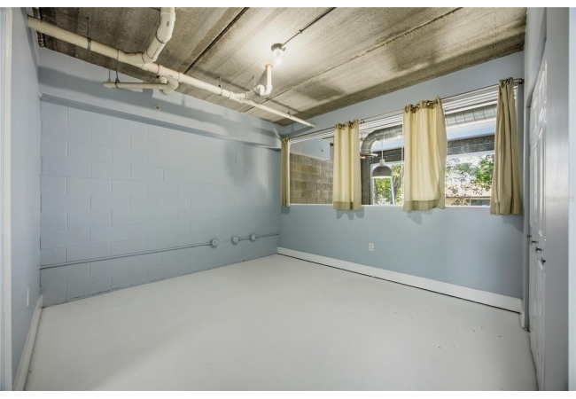 2515 SW 35TH PL #117 Condo photo 29