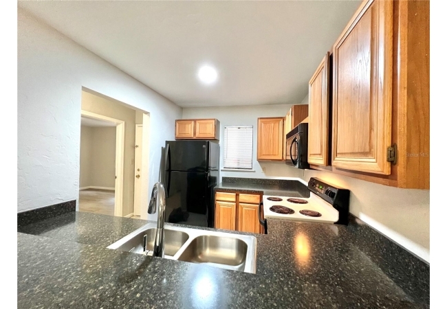 81 SE 16TH AVE #D101 Condo photo 9