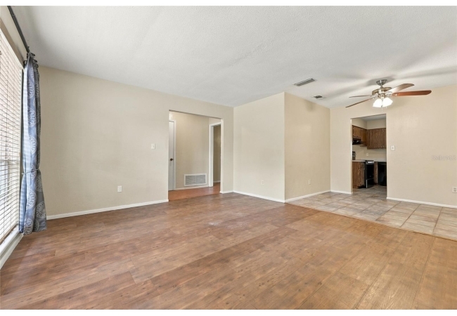 2921 NW 54TH AVE House photo 6