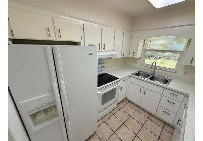 4146 NW 30TH TER House photo 4