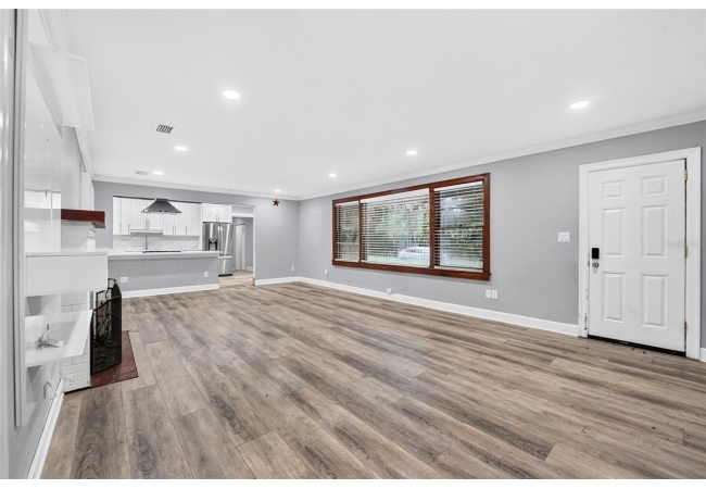 2016 NW 7TH PL House photo 2