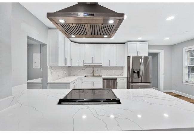 2016 NW 7TH PL House photo 8