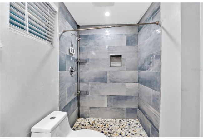 2016 NW 7TH PL House photo 15