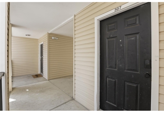 3921 SW 34TH ST #307 Condo photo 4