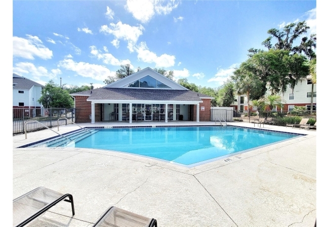 2360 SW ARCHER RD #706 Condo photo 32