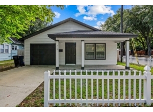 415 NW 10TH ST