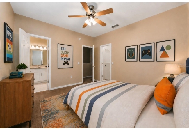 4700 SW ARCHER RD #13 Condo photo 25