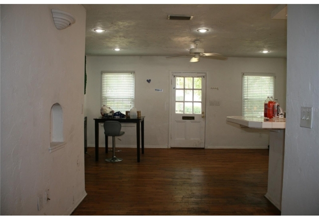 1822 NW 6TH AVE House photo 12