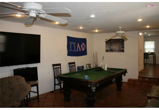 1822 NW 6TH AVE House photo 14