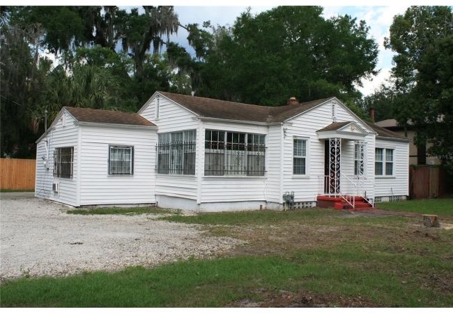 1822 NW 6TH AVE House photo 1