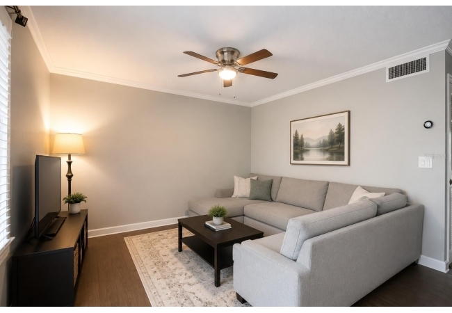 2478 FOREST WAY Condo photo 2