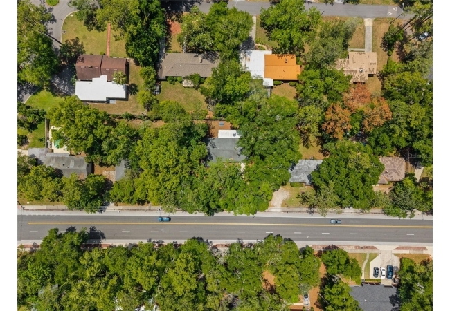 3025 W UNIVERSITY AVE House photo 57