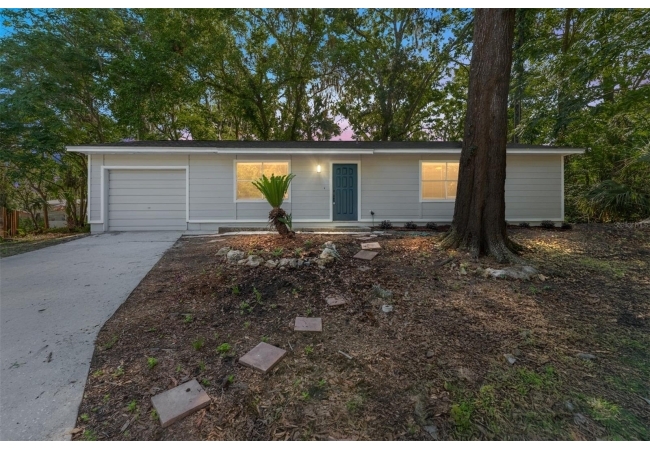 5701 SW 47TH PL House photo 1