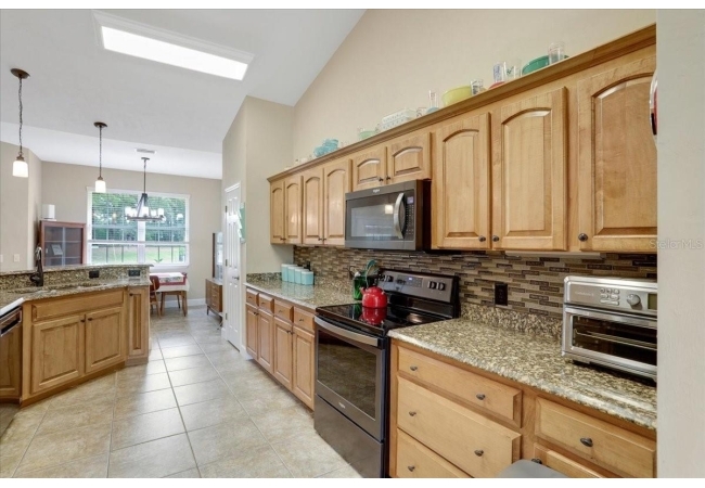 20641 NW 166TH PL House photo 11