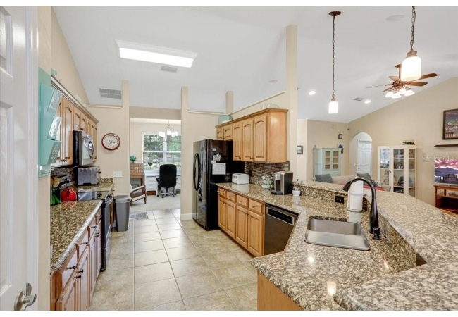 20641 NW 166TH PL House photo 13