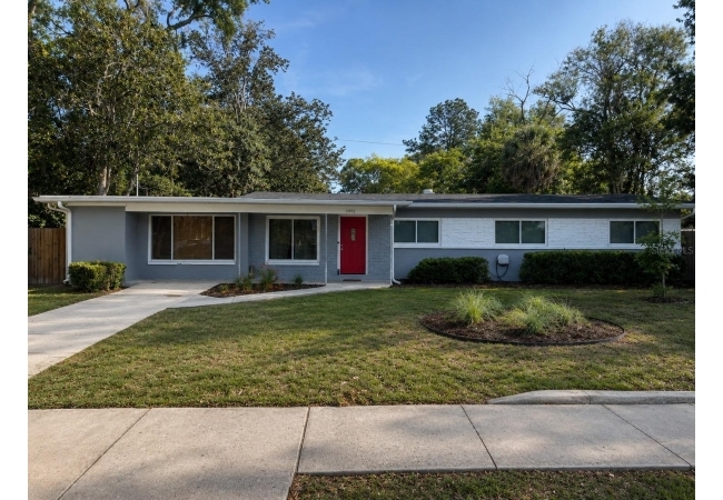 1032 NE 19TH PL House photo 1