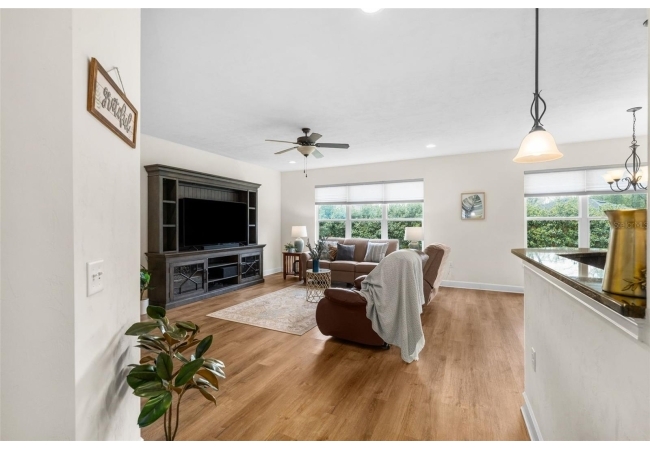 12215 NW 162ND DR House photo 6