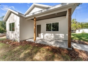 925 NE 17TH DR