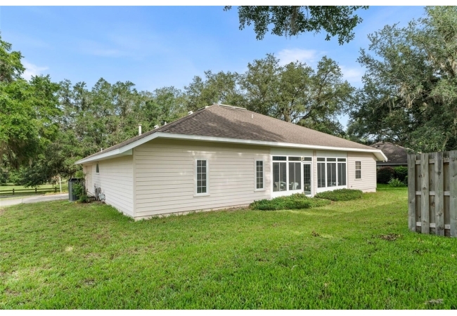 10503 NW 61ST TER House photo 37