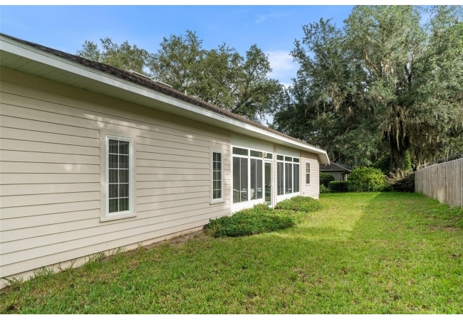 10503 NW 61ST TER House photo 38