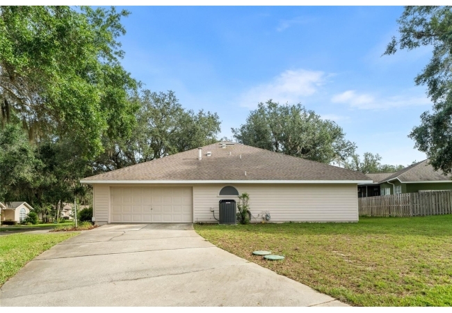 10503 NW 61ST TER House photo 39